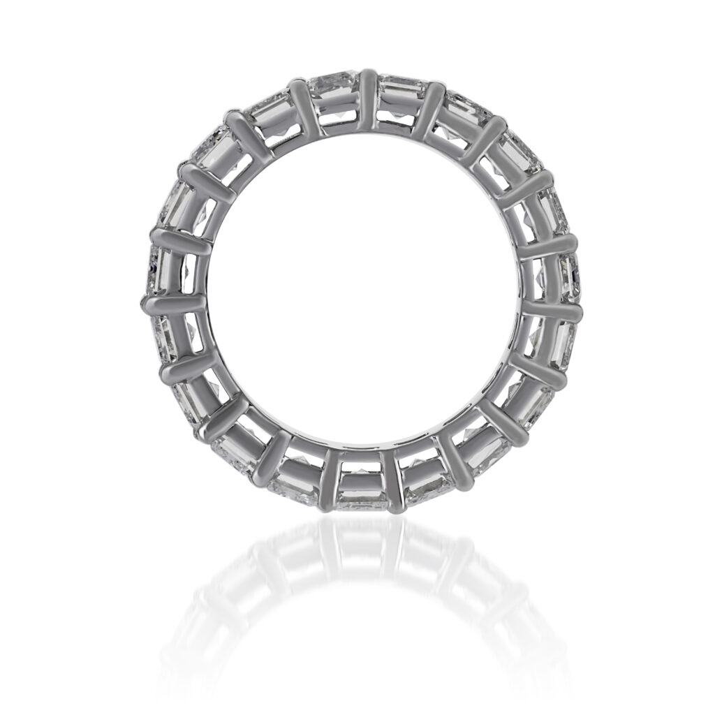 18K white gold eternity ring with 19 diamonds