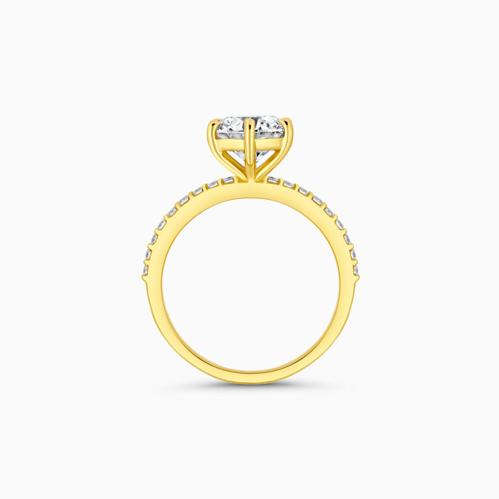 Yellow gold round brilliant diamond ring, 1.71 carat lab-grown diamond
