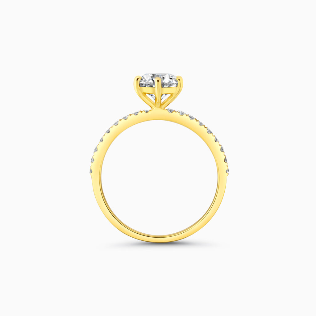 Yellow gold round brilliant diamond ring, 1.71 carat lab-grown diamond