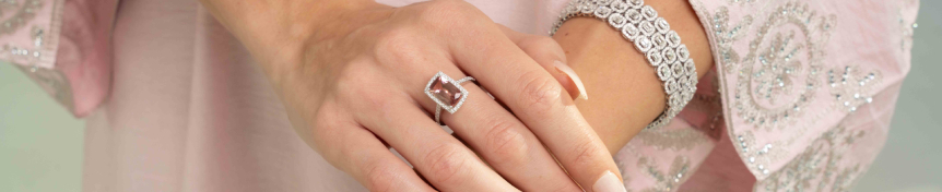 womens engagement jewellery